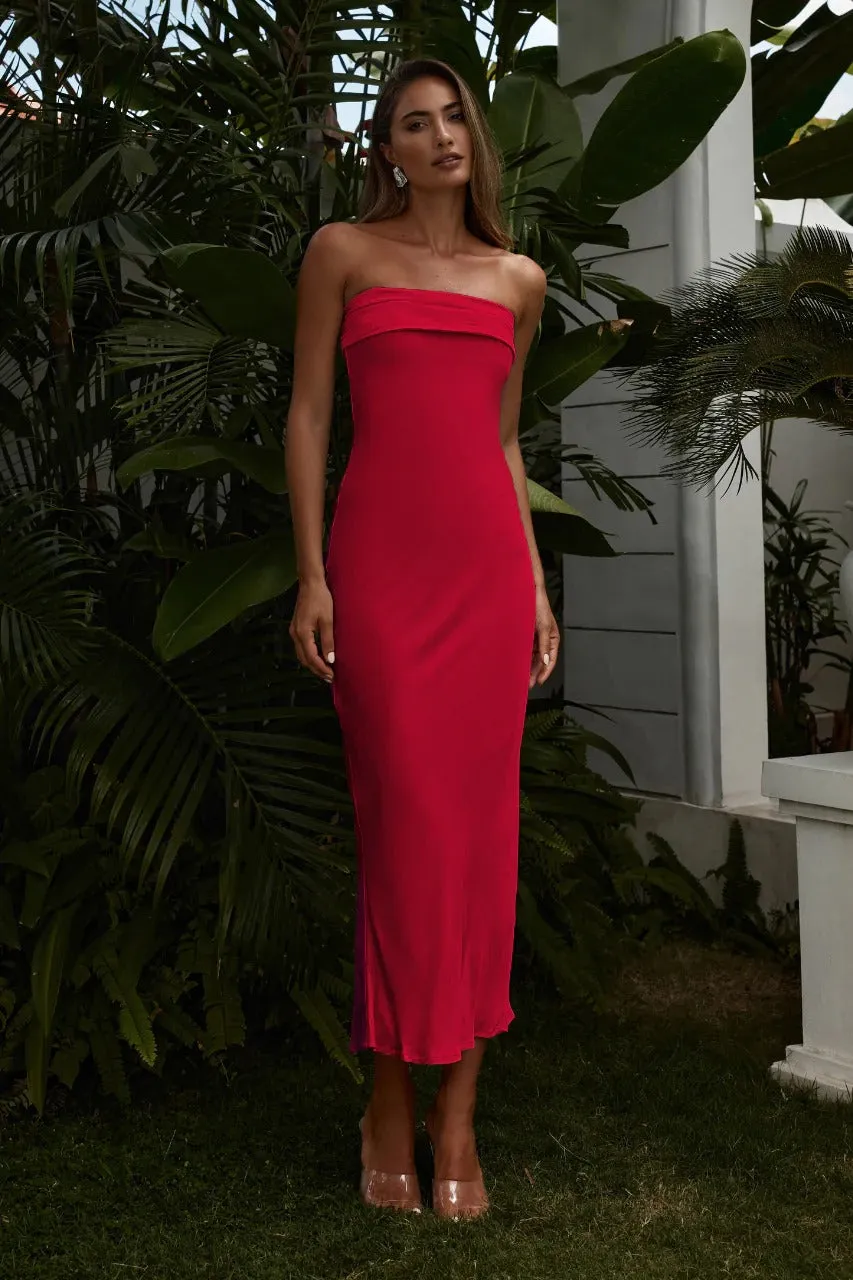 Red Knee-Length Pere Dress